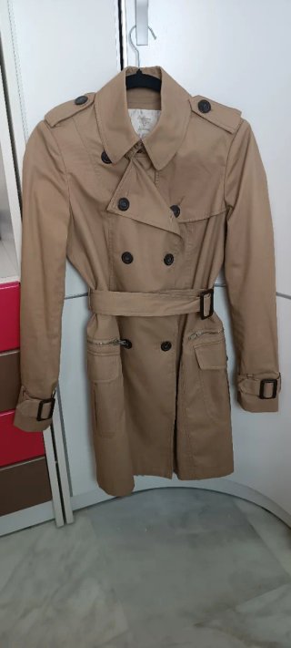 Gabardina Stradivarius Beige Talla M