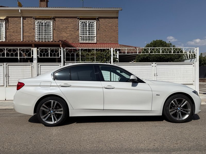 BMW Serie 3 2017, foto 4