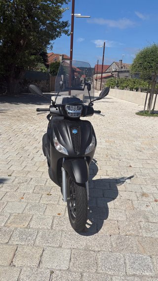 Piaggio Medley 125 S Negra