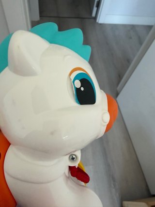 Pony de arrastre para bebé Clementoni