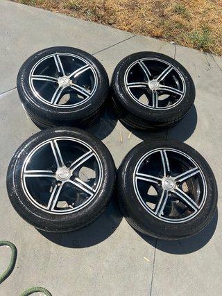 Llantas Butzi 16” 4 tornillos + Neumáticos