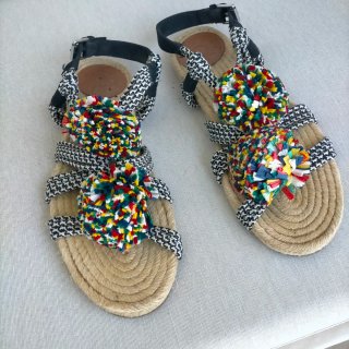Sandalias Bimba y Lola Pompones Talla 37