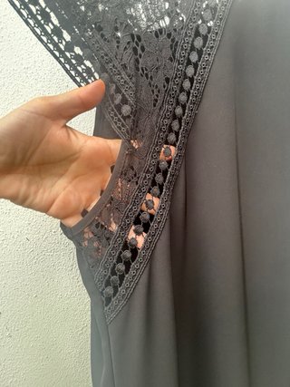 Vestido negro Zara con encaje