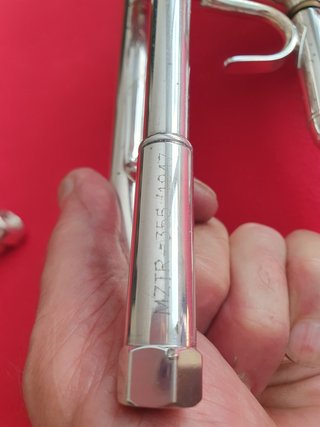 Trompeta Monzani MZTR 355