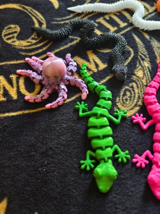 Lote figuras 3D: serpientes, lagartos y pulpos