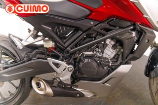 HONDA CB 125 R