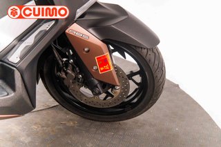 YAMAHA XMAX 300