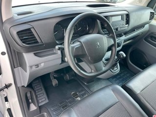Peugeot Expert Taller 115 cv. -Golpe Lat.- 10.500€