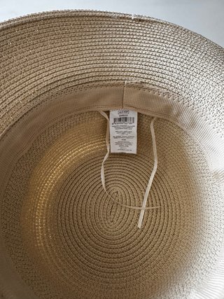 Sombrero de paja con lazo