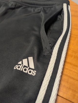Pantalones chándal Adidas negros
