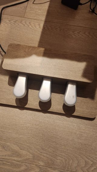 Piano Donner con banqueta