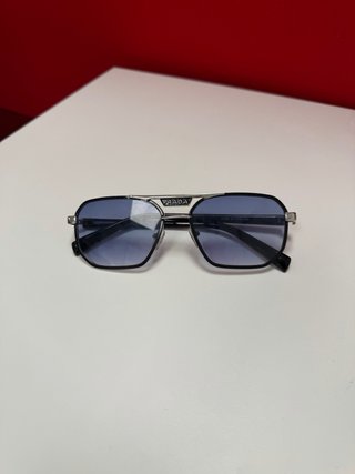 Gafas de sol Prada Negras y Plateadas
