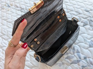 Bolso fiesta piel vegana negro y dorado