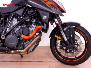 KTM 1290 SUPER DUKE R ABS