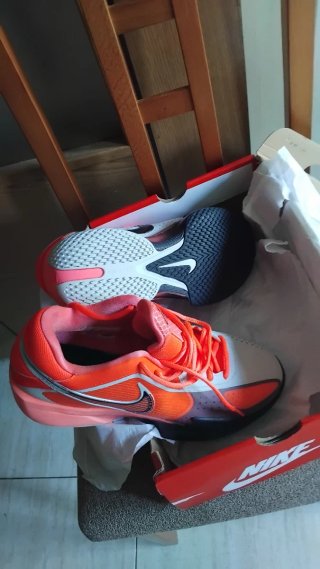 Zapatillas Nike Naranja y Plateado Talla 42