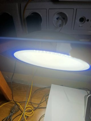 Luz LED Baño Cuadrada Azul
