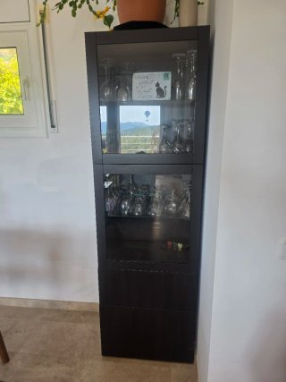 Vitrina IKEA BESTÅ negro/marrón