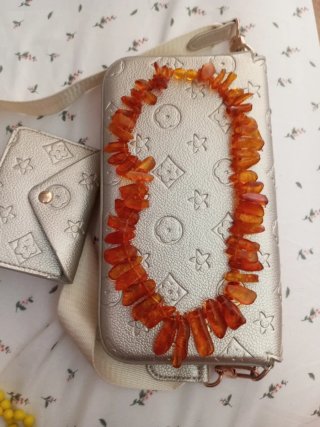 Collar antiguo ámbar naranja