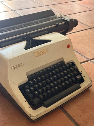 Máquina de escribir Olympia