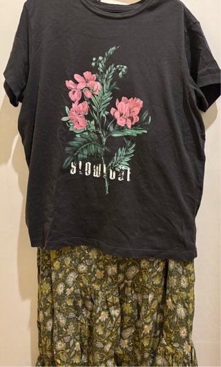 Camiseta Slowlove flores negra rosa Talla XS
