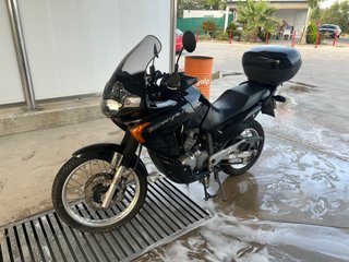 Honda Transalp XL650V Negra