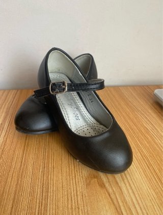 Zapatos negros niña talla 24