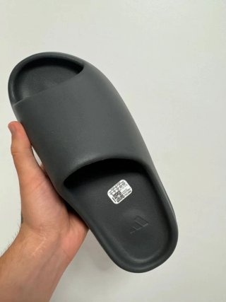 Chanclas Yeezy Marrones Talla 37