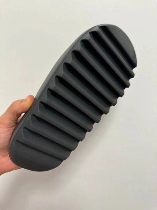 Chanclas Yeezy Marrones Talla 37