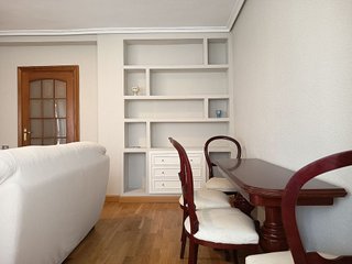 Piso en alquiler en Huerta del Rey en Valladolid