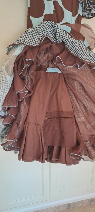 Traje de flamenca lunares azul y marrón