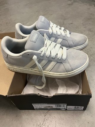 Adidas Grand Court Gris Talla 38.5