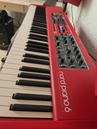 Nord Piano 6 Teclado 73 Teclas.