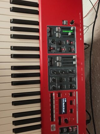 Nord Piano 6 Teclado 73 Teclas.