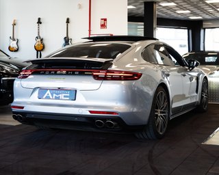 Porsche Panamera 4 E-Hybrid