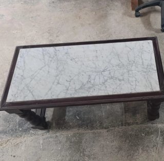 Mesa baja retro mármol y madera