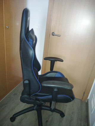 Silla Gamer INFINITON Negra y Azul