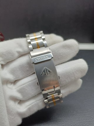 Citizen aerochron. Realizzato in Giappone.