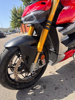 Ducati Streetfighter V4S