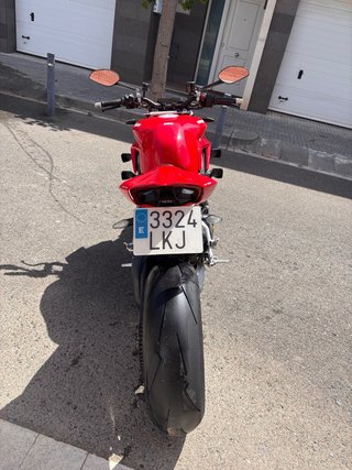 Ducati Streetfighter V4S