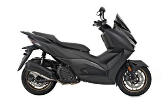 Zontes 125 D Maxi Scooter