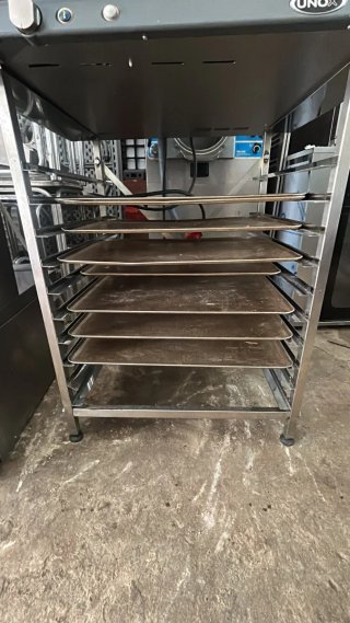 Soporte con 7 bandejas