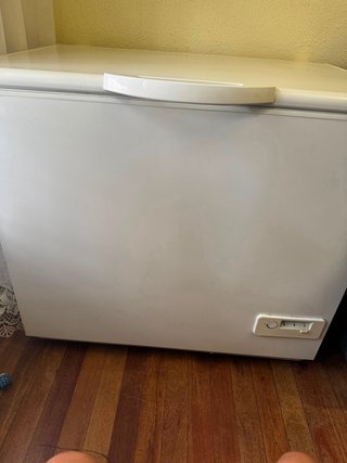 Arcón Congelador Zanussi ZFC627WAP