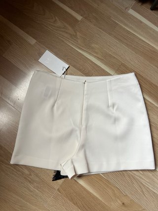 Falda encaje Zara