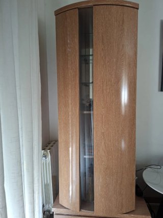 Mueble bar de madera