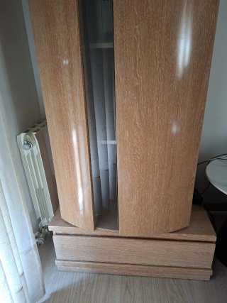 Mueble bar de madera