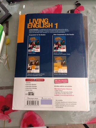 Living English 1 Bachillerato. Student's book