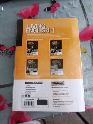 Living English 1 Bachillerato. Student's book