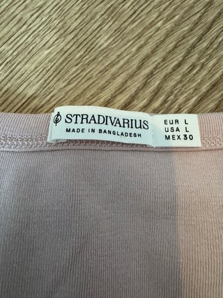 Camiseta “Stradivarius”