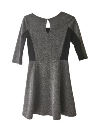 Vestido gris y negro