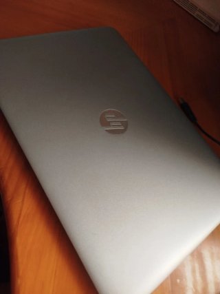 Ordenador HP EliteBook Plata y Negro